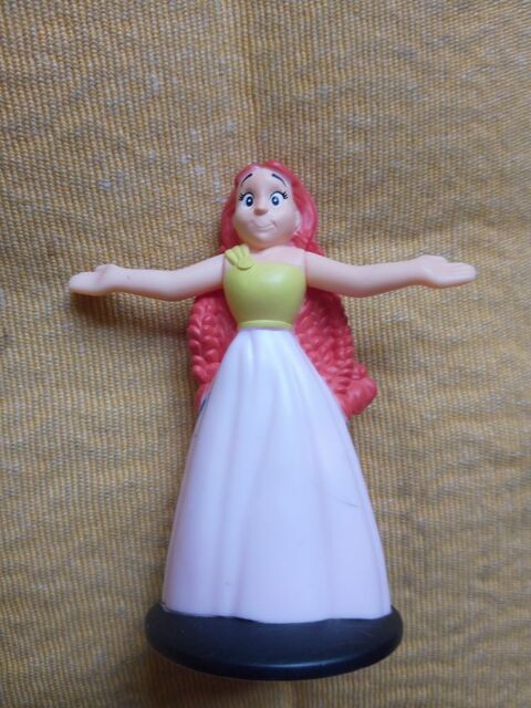 Figurine Astérix McDonald's 2019 Camomilla Beauchamp (95)