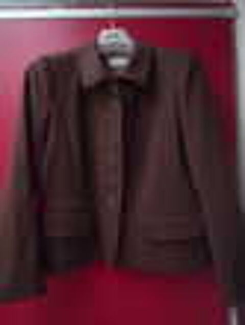 Veste marron. Vtements