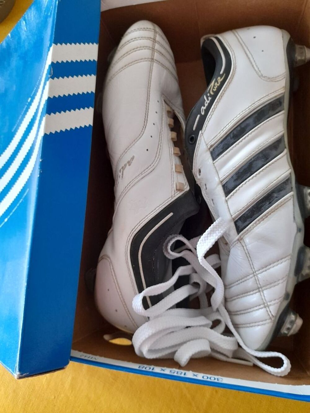 Chaussures foot/rugby Sports