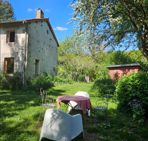   Maison ancienne avec 1 ha de terrain Maison - 2 pièce(s) - 47 m²