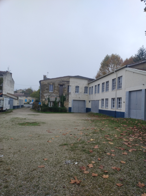  Parking / Garage  louer 11 m