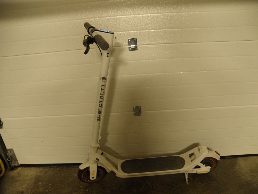 Trottinette &eacute;lectrique (Speedtrott) Sports