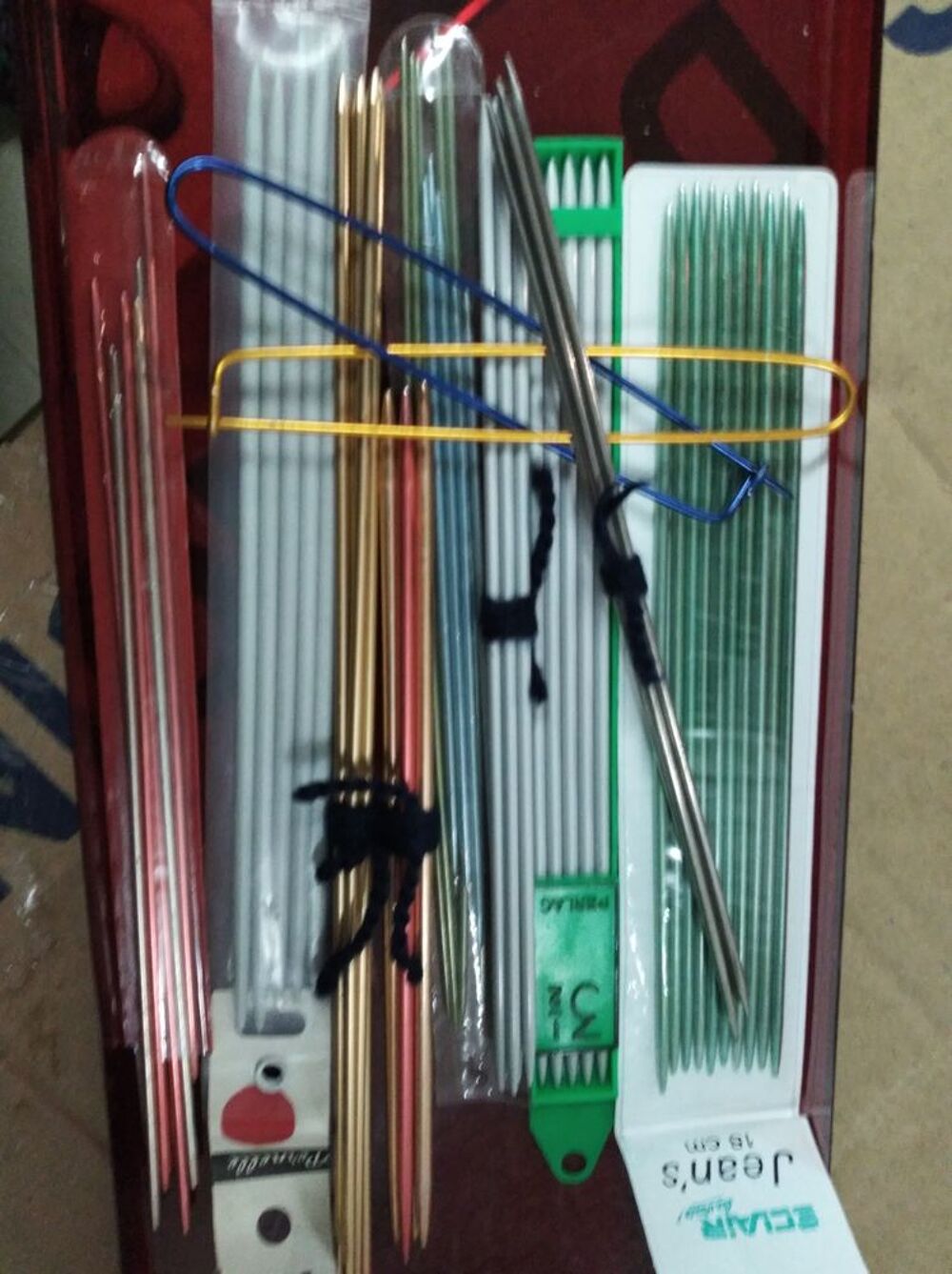 Coffret d'aiguilles &agrave; tricoter Bricolage
