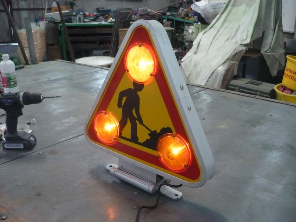Triangle de chantier rabattable Bricolage