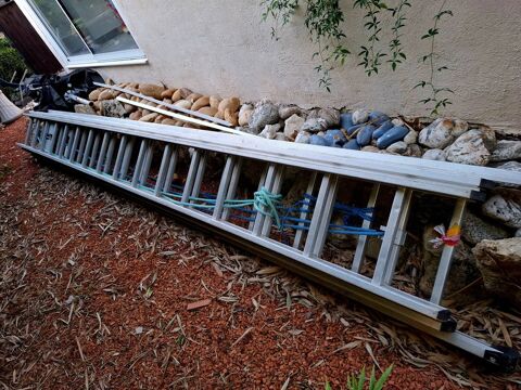 BONNE AFFAIRE : ECHELLE PROFESSIONNELLE  Marque TUBESCA  500 Castries (34)