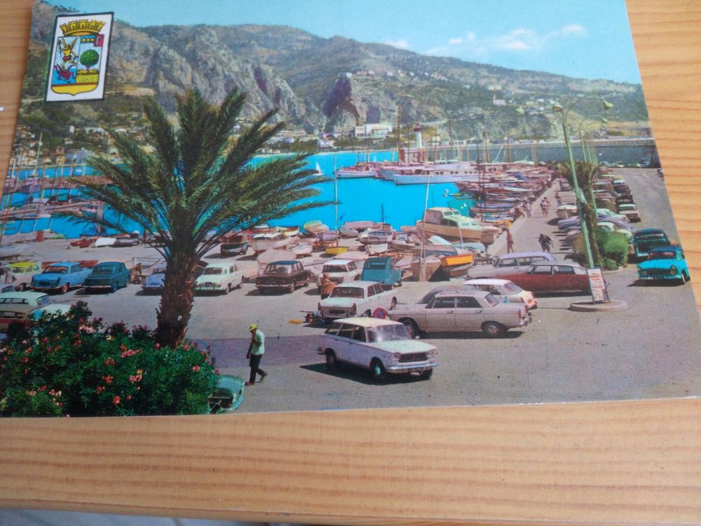 CARTE POSTALE COULEUR MENTON 