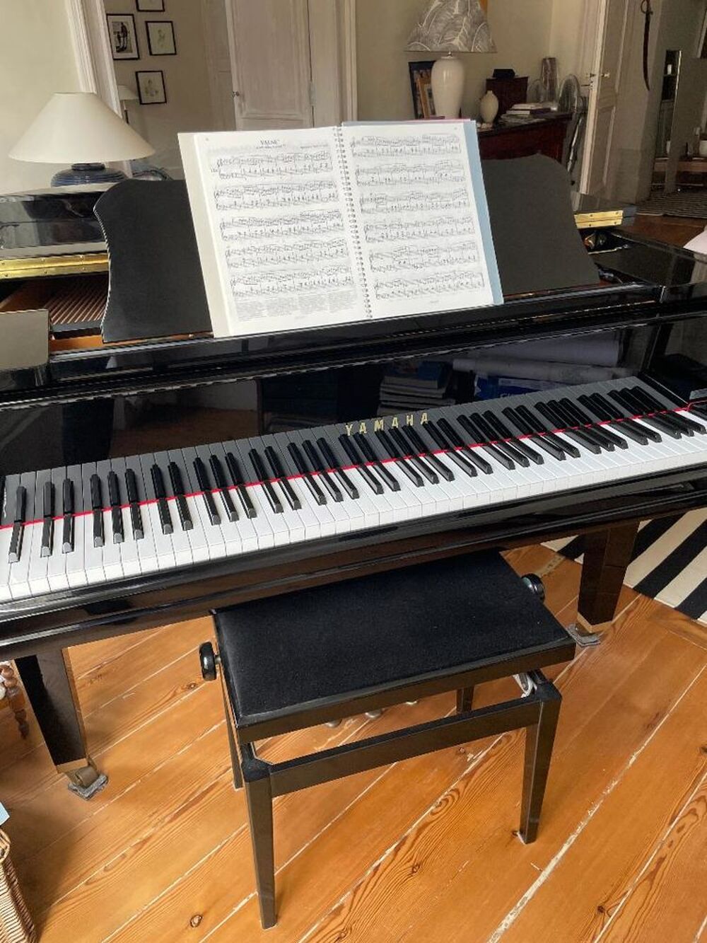  Piano &agrave; queue Yamaha GC1 Instruments de musique