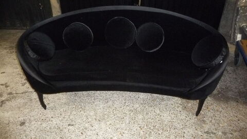 Canap� 2/3 places en velours noir neuf 250 Trappes (78)