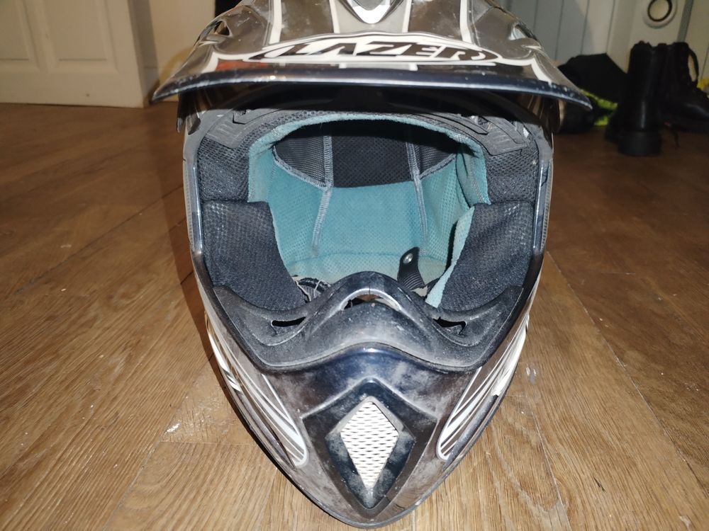 Casque moto cross LASER Vêtements