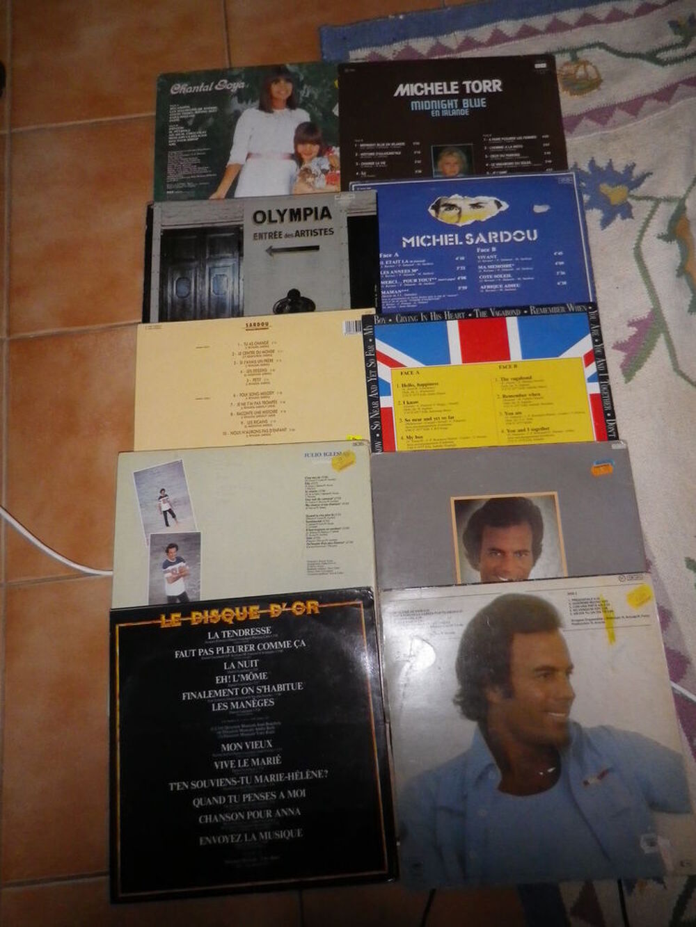 LOT 10 DISQUES VINYLES 33 T CD et vinyles