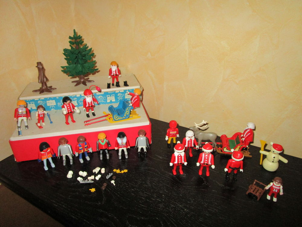 PLAYMOBIL NOEL SPORT D HIVERS Jeux / jouets