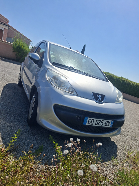 Peugeot 107 1.4 HDi 54ch Trendy 2007 occasion Le Po&euml;t 05300