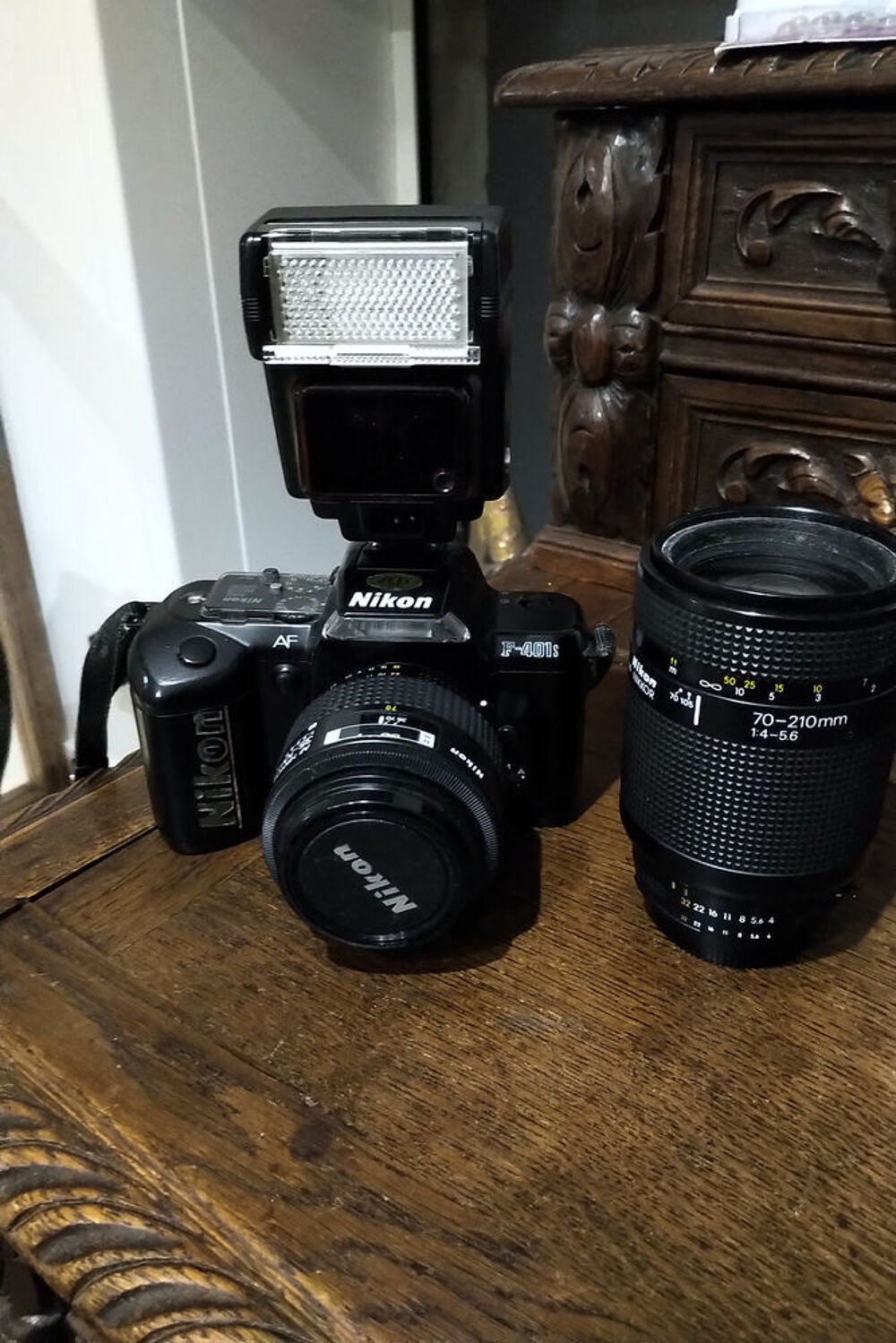 Nikon 2 objectifs 1 flash pour F-401s Photos/Video/TV