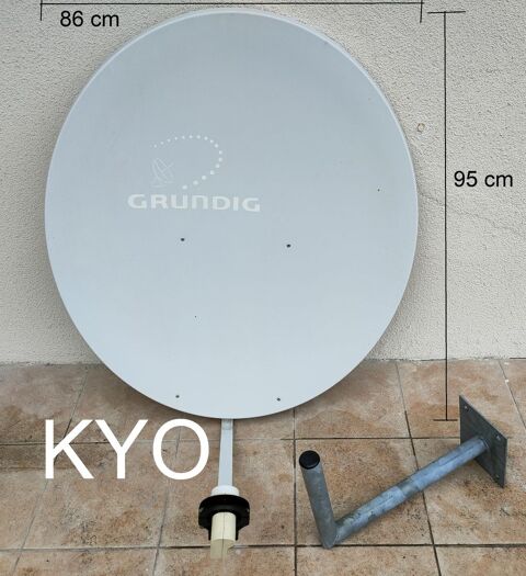 GRUNDIG - Parabole ovale acier 86 x 95 cm, support mat, tte 18 Foncine-le-Haut (39)