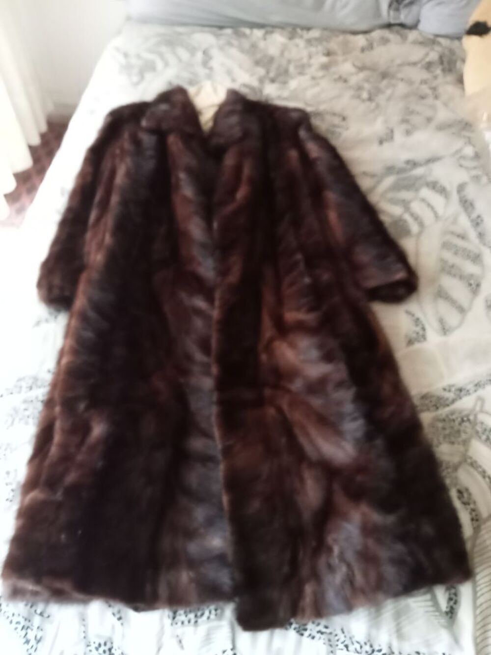 Manteau en vison pleine peau noir Vêtements