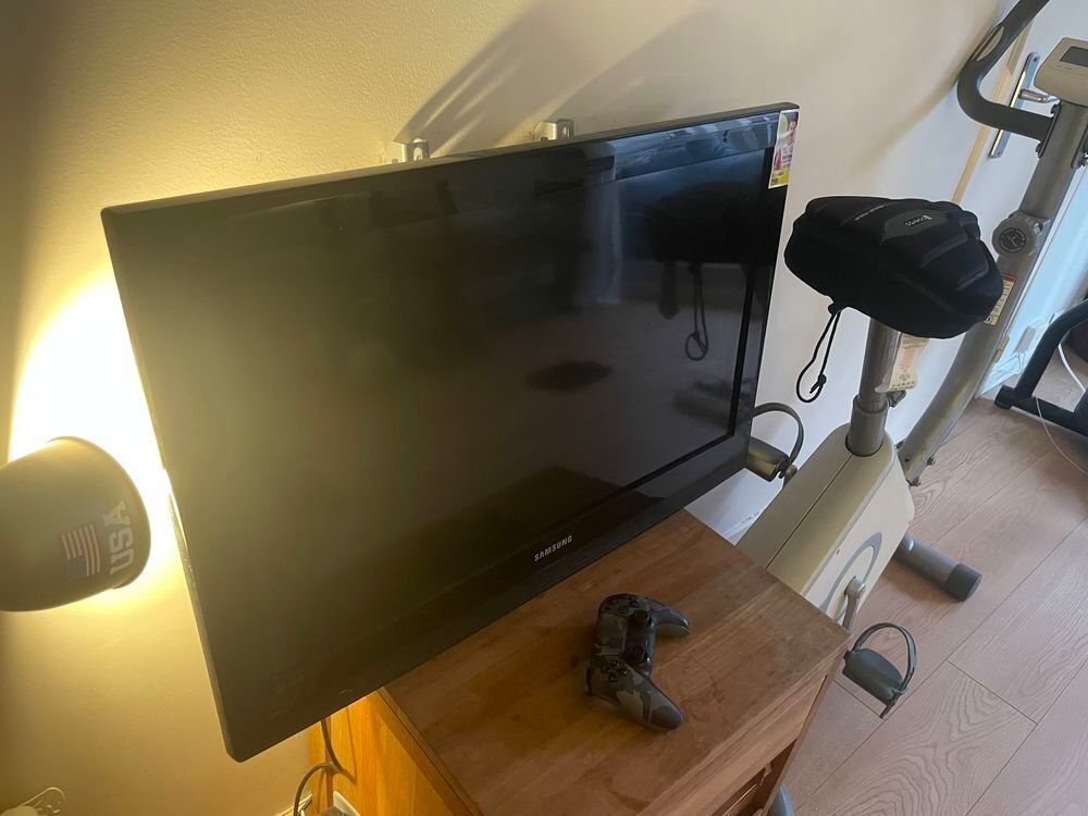 TV LED Samsung - Ecran plat HD Photos/Video/TV