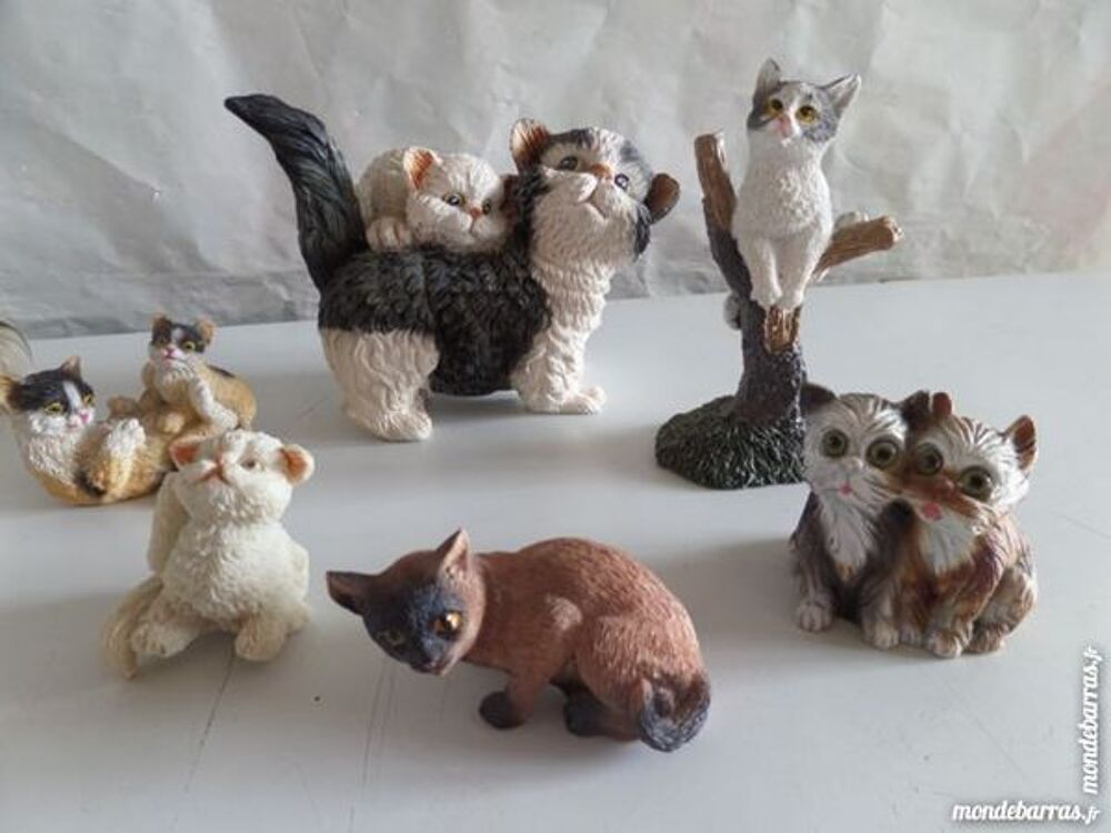 figurines de petits chats 