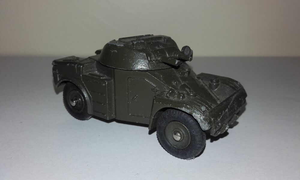 Dinky Toys Meccano - Panhard AML Jeux / jouets