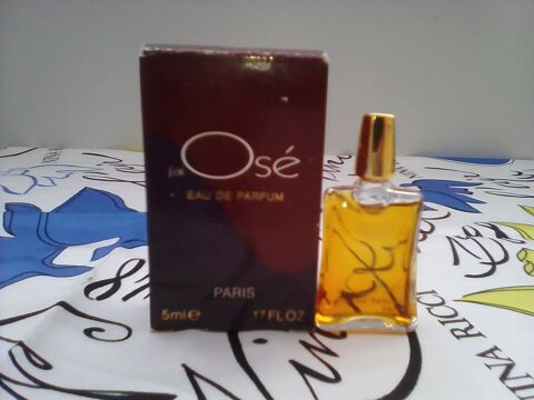 MINIATURE DE PARFUM 6 Trouy (18)