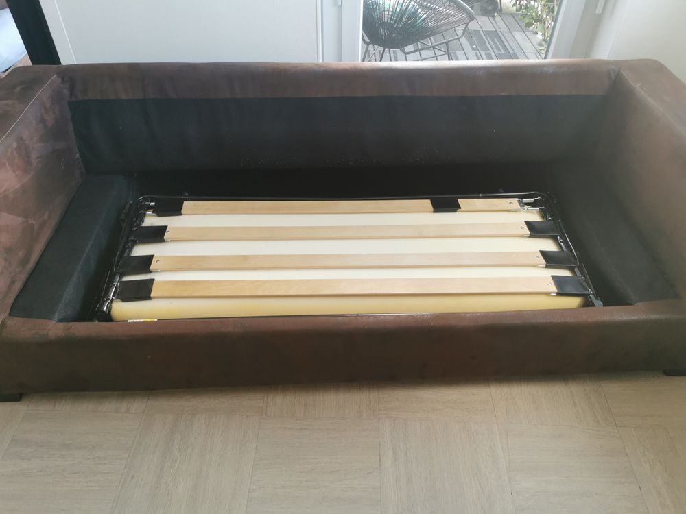 Canaper 3 places su&eacute;dine convertible Meubles