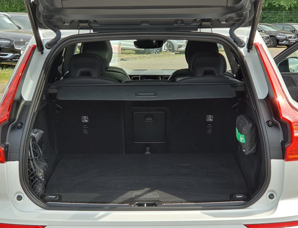 XC60 T6 Recharge AWD 253 ch + 145 ch Geartronic 8 R-Design 2021 occasion 59000 Lille