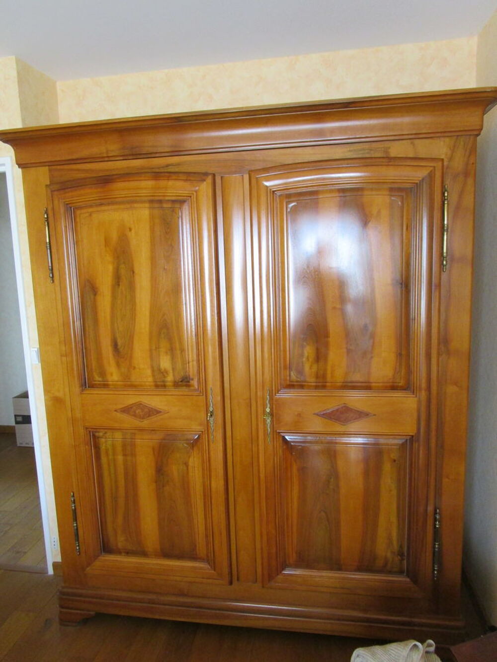 ARMOIRE DE PRESTIGE Meubles