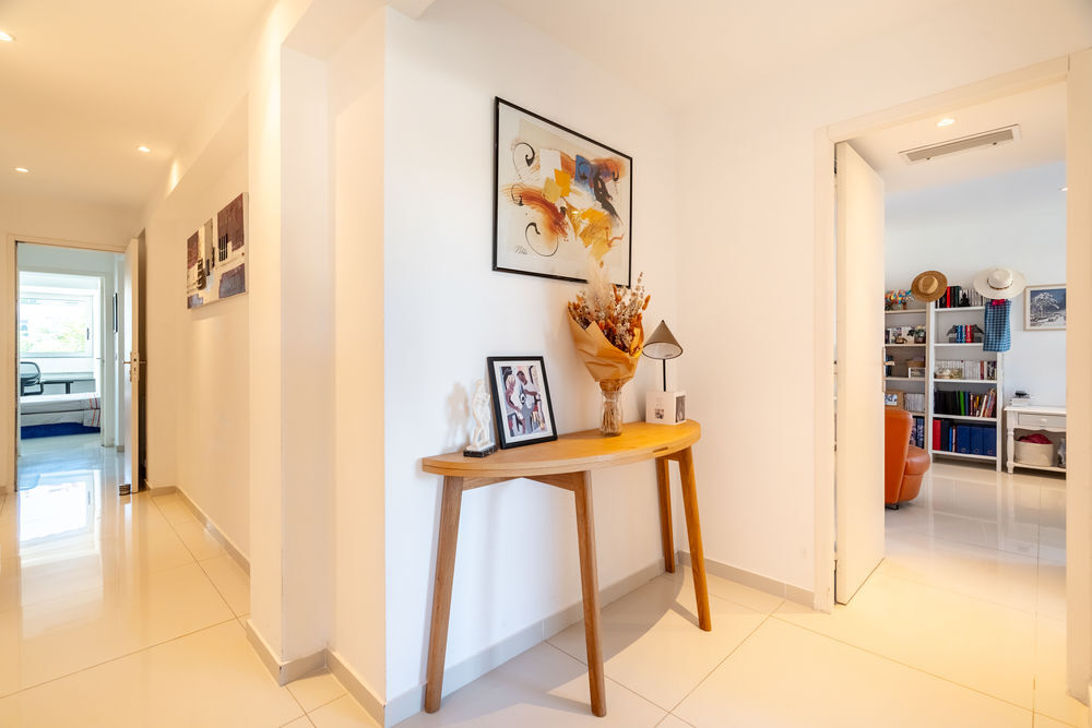 Vente Duplex/Triplex duplex avec grande terrasse, studio indépendant, 3 parkings Marseille 8
