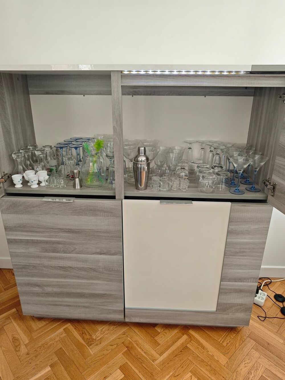 Buffet haut bois et laqu&eacute; Meubles