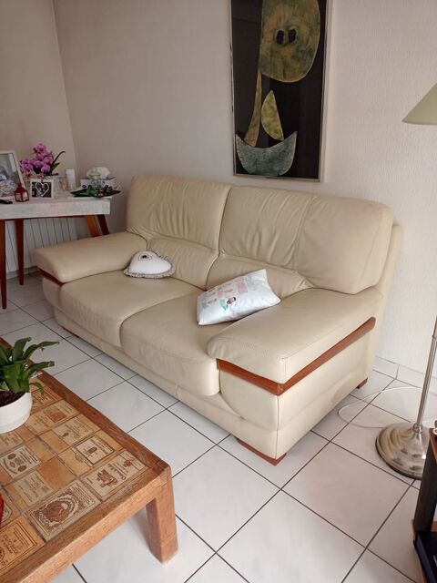 Canap en cuir clair 150 Sanary-sur-Mer (83)