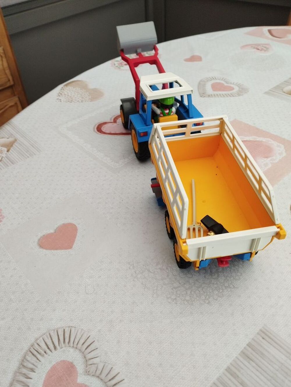 TRACTEUR PLAYMOBIL VINTAGE AVEC REMORQUE Jeux / jouets