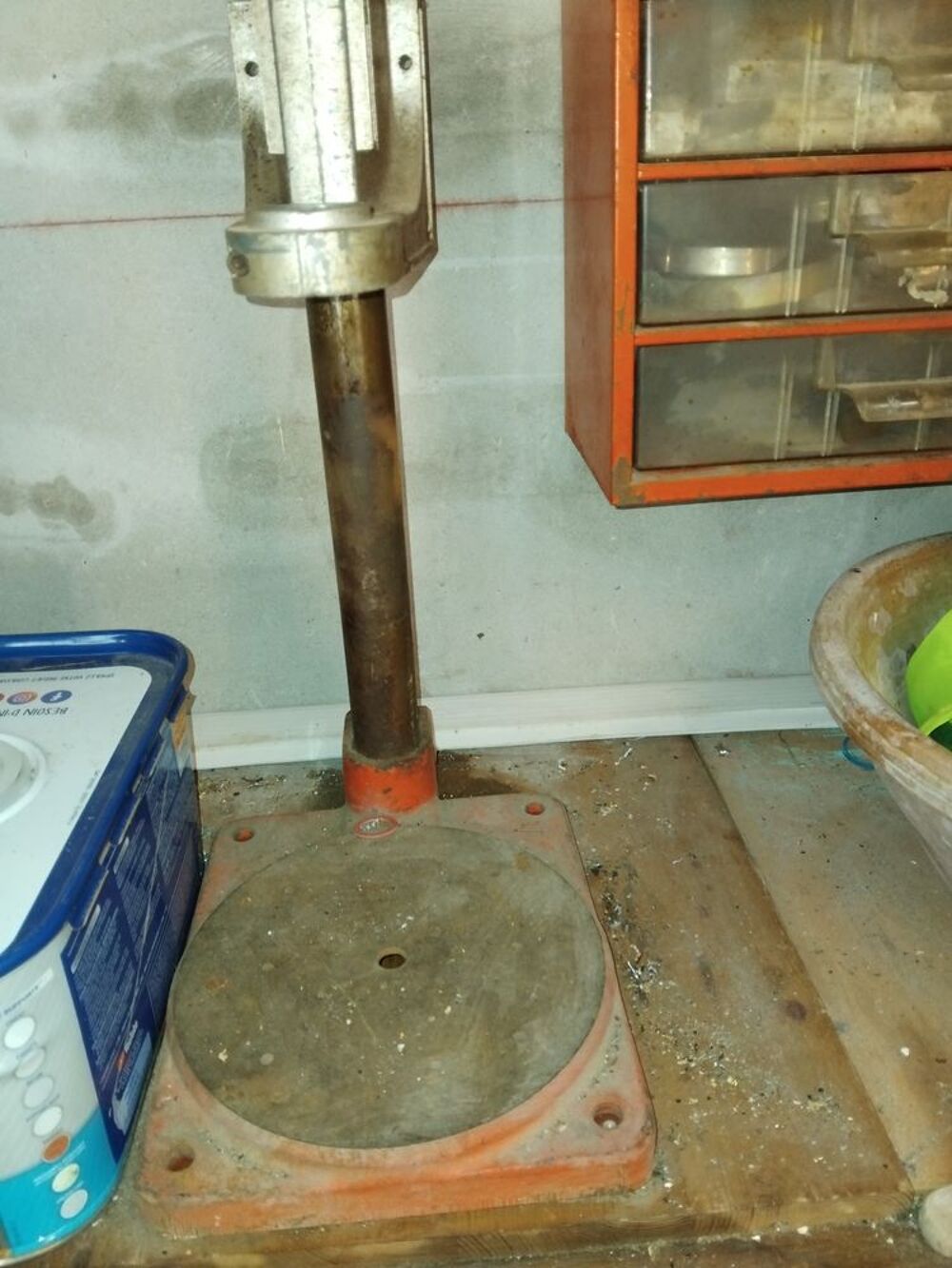 COLONNE POUR FIXER OUTILLAGE Bricolage