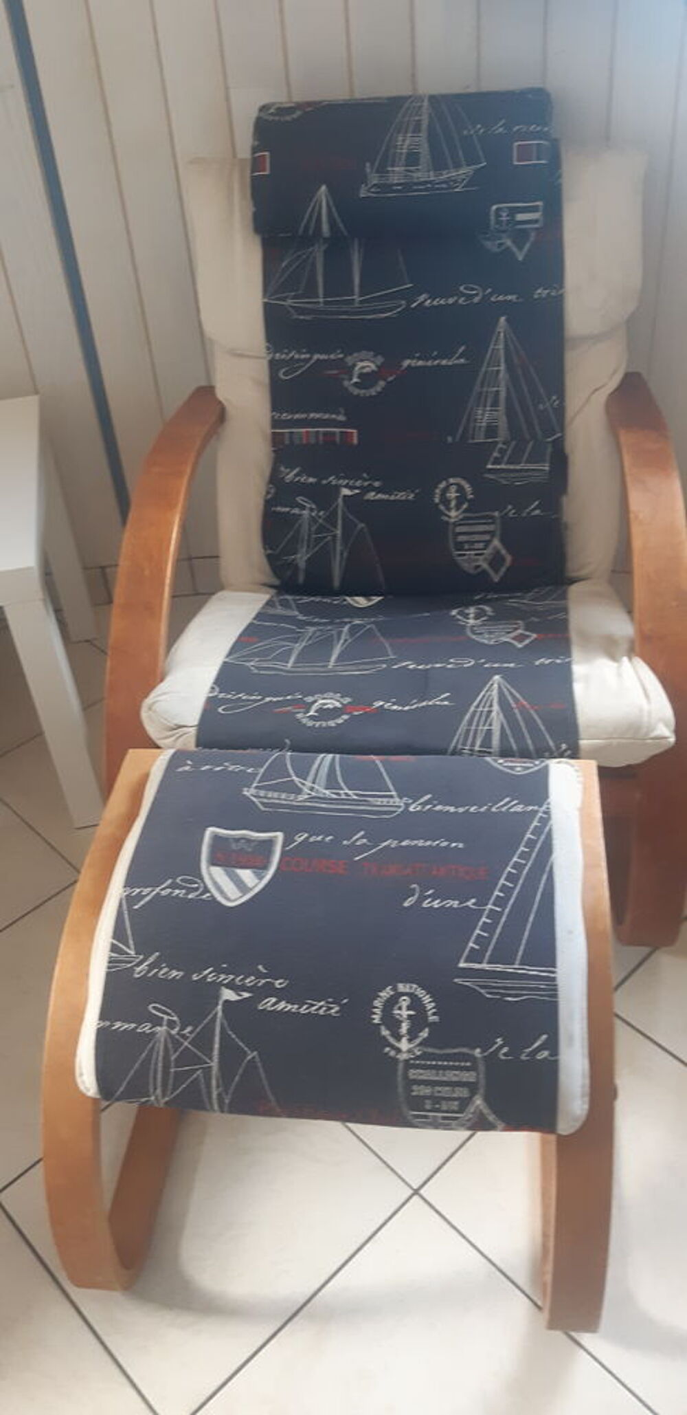 Ensemble de 6 fauteuils de salon + 2 poufs, d&eacute;co marine Meubles