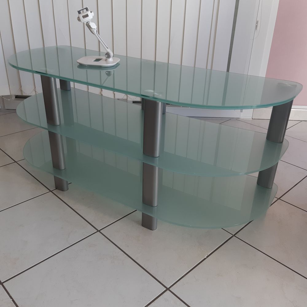 Table TV en verre d&eacute;poli 114 cm Photos/Video/TV