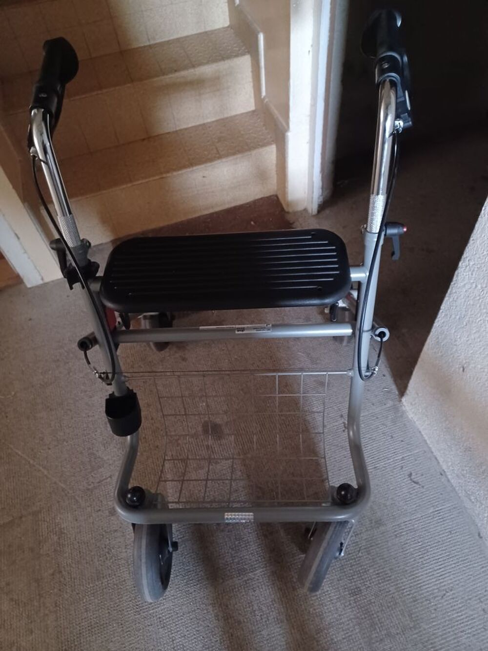 D&eacute;ambulateur 4 roues Meubles