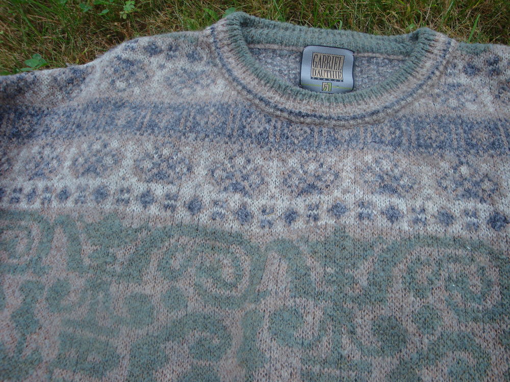 Pull encolure ras le cou Marque GABRIEL D'AUTHIE Vêtements