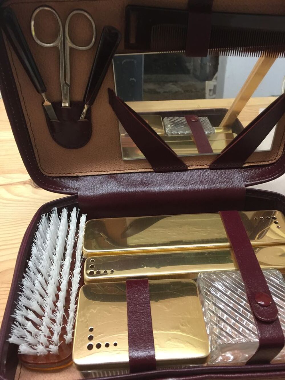 Achetez trousse de toilettes quasi neuf annonce vente Metz 57