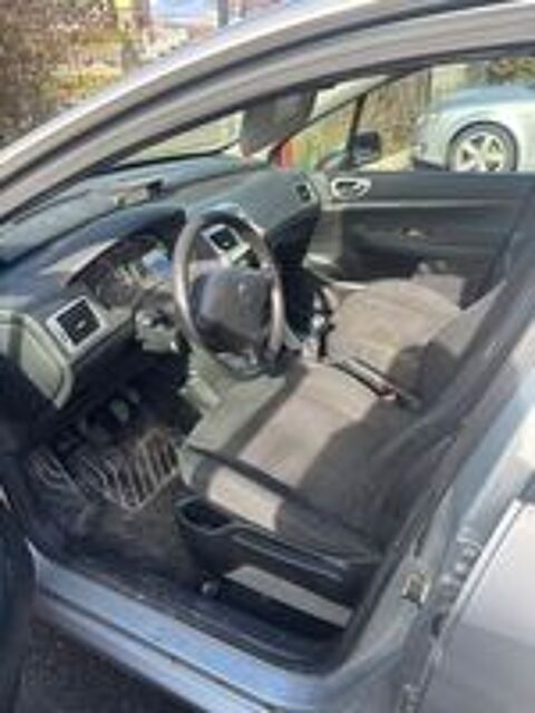 307 SW 1.6 HDi 16v - 90 Oxygo 2006 occasion 04700 Oraison