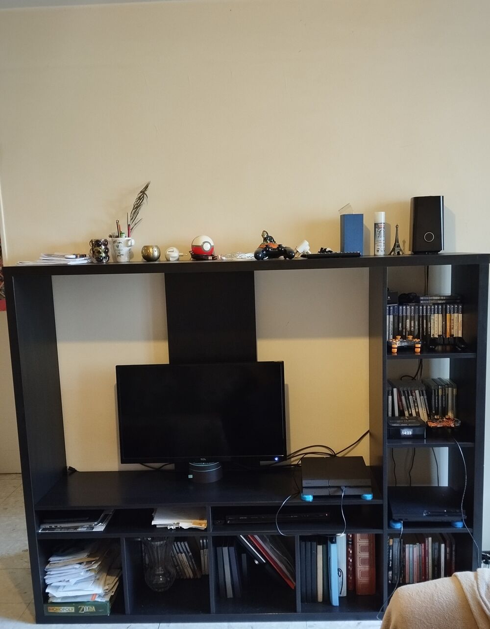 un meuble tv Meubles