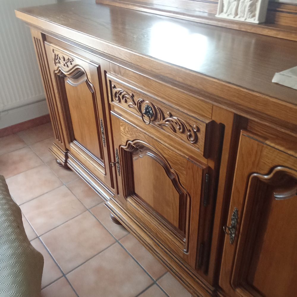 Babut pas plus le miroir 
Longueur 240 cm
Largeur 56 Meubles