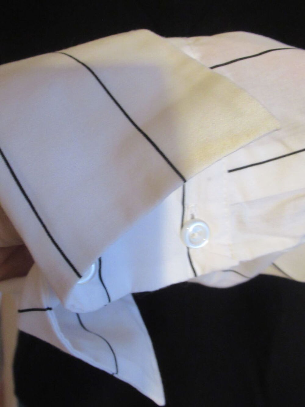 Pull/Chemisier int&eacute;gr&eacute; - Noir et blanc - Yessica Vêtements