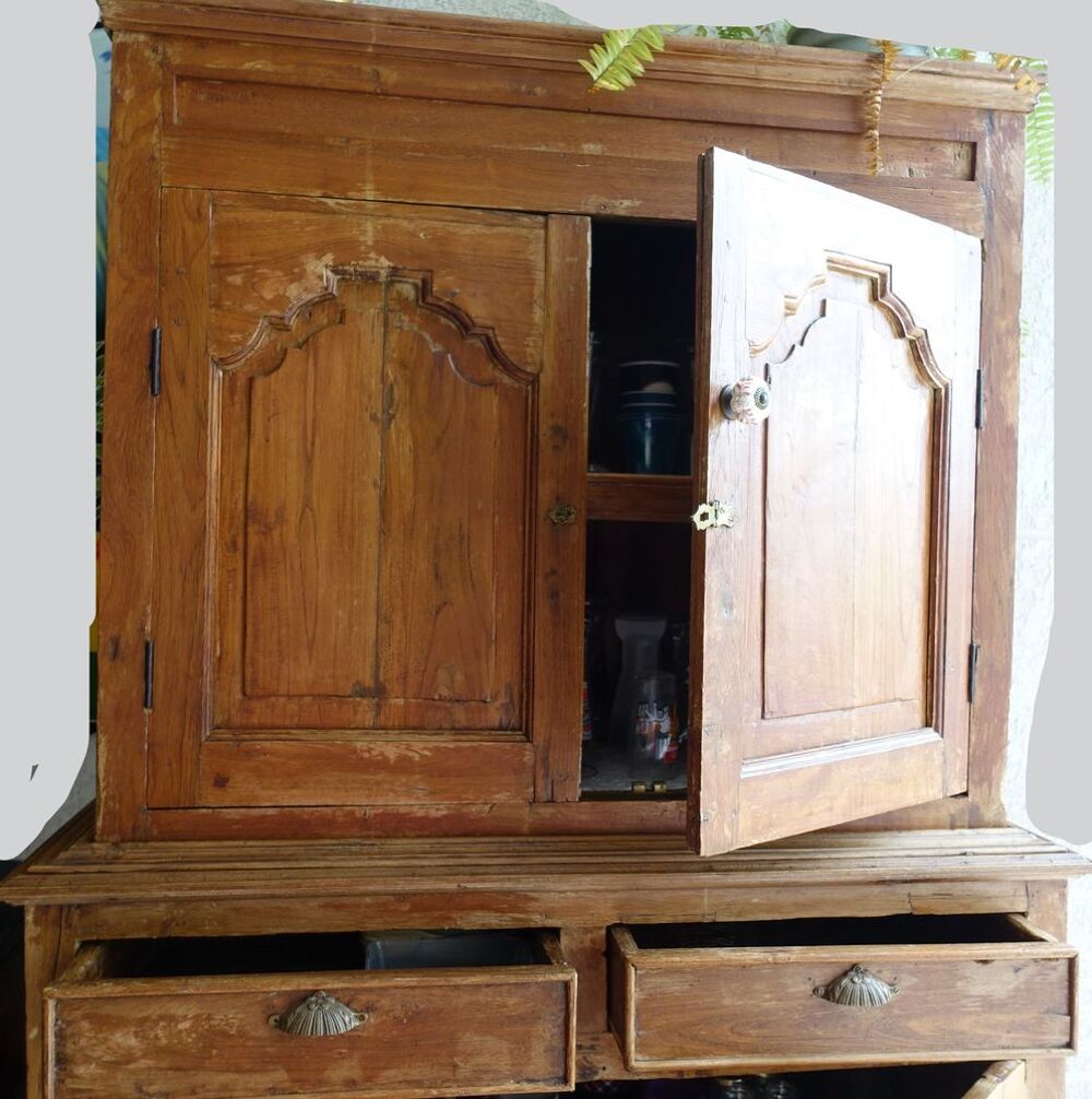 Vaisselier ancien en bois exotique indon&eacute;sien 2 corps Meubles