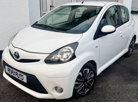 Toyota Aygo 1.0 VVT-i Dynamic 2013 occasion Ville-la-Grand 74100