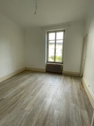  Appartement à louer 100 m² Nancy