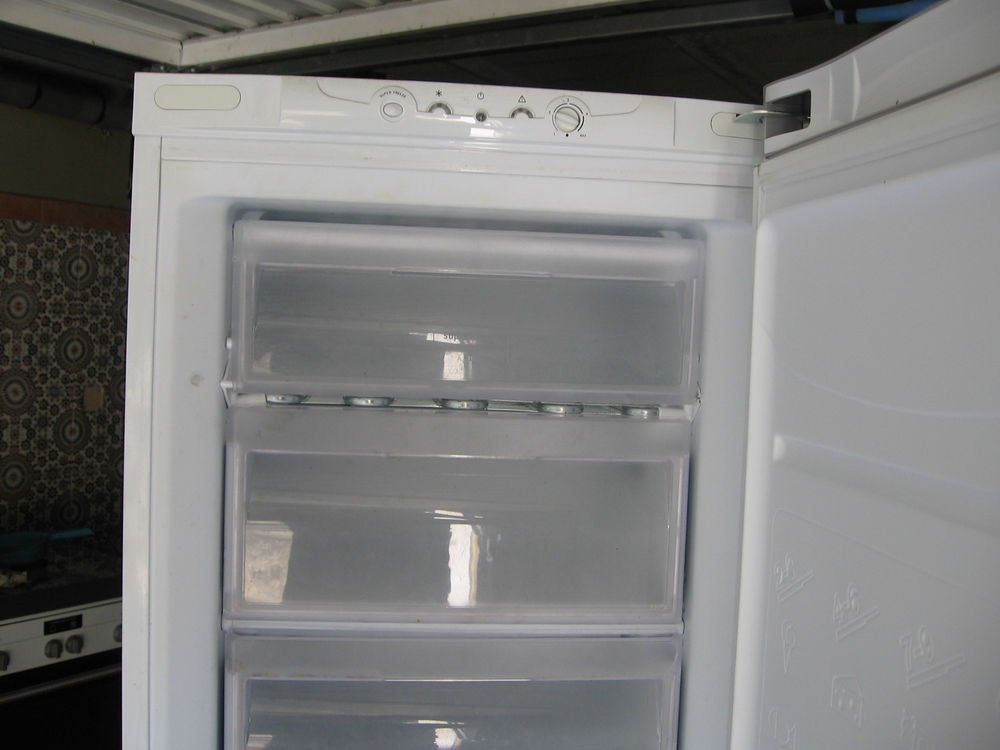 congelateur armoire 6 tiroirs Electroménager
