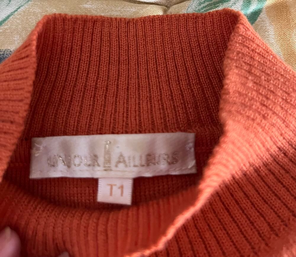Pull femme taille 1 "&nbsp;un jour ailleurs&nbsp;" Vêtements