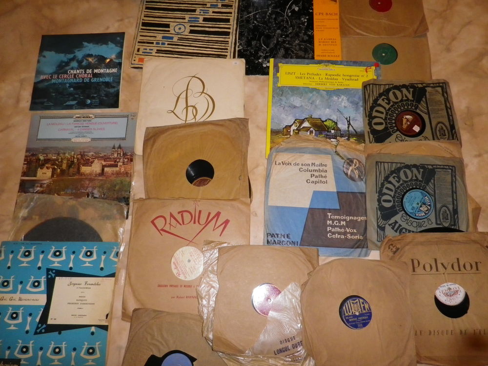 Disque vinyle lot de 20 disques ann&eacute;e 1960 unique/collector CD et vinyles