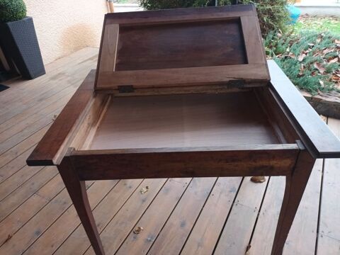 Bureau bois massif avec pupitre 65 Savigny (69)