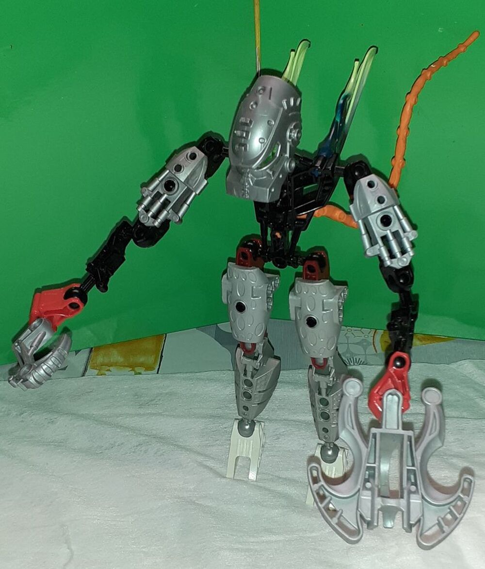 lot bonhommes robots &agrave; construire
20€ le lot ou 2€50 pi&egrave;ce Jeux / jouets