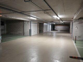  Parking / Garage à louer 12 m² Éragny