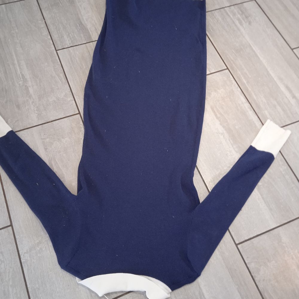 Robe longue marque shein taille L coloris marine et encolure Vêtements